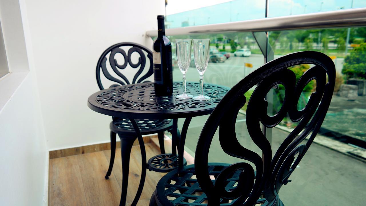 Hotel Legend Boutique Johor Bahru Buitenkant foto